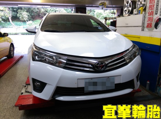 TOYOTA ALTIS SELENIA 5W40 輪胎跳花變形 Goodyear Assurance triplemax 205/55/16 3D四輪定位