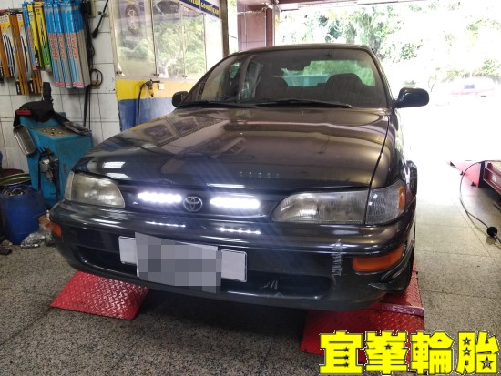 Toyota Corolla 自備機油保養 輪胎對調 冷氣檢查