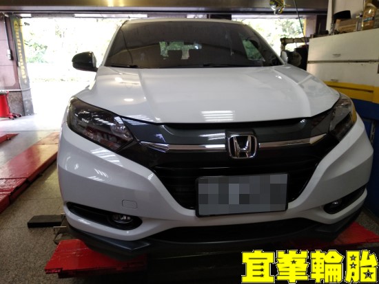 HONDA HR-V Goodyear EfficientGrip Performance 2 215/55/17 3D四輪定位