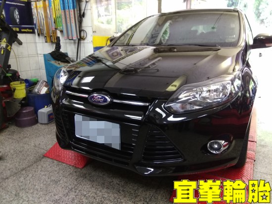 FORD FOCUS 金屬氣嘴專用橡膠墊圈更換  輪胎對調 TUTELA TOP 4/S 煞車油脈衝式更換