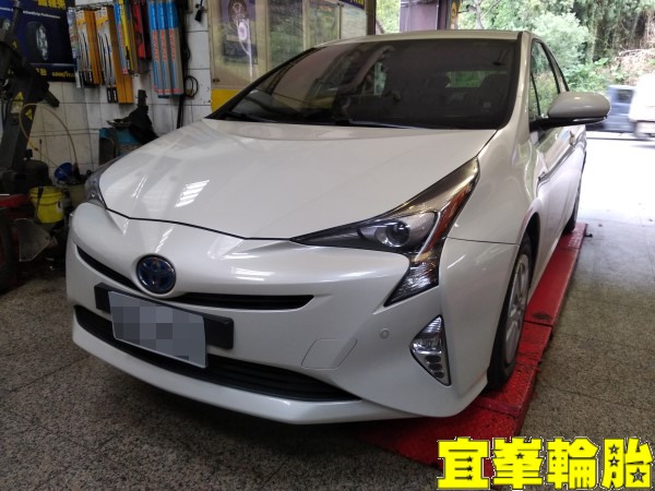 Toyota Prius 4 Yokohama Advan dB V552 195/65/15 ORO W410-OE螢幕安裝 3D四輪定位