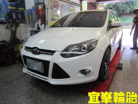 FORD FOCUS 煞車異音檢修 3D四輪定位