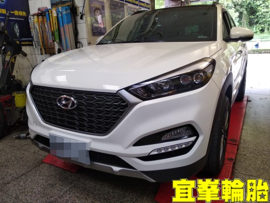 Hyundai Tucson Goodyear EfficientGrip Performance SUV 225/55/18