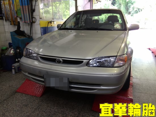 TOYOTA COROLLA Goodyear AssuranceTripleMax2 185/65/14 3D四輪定位