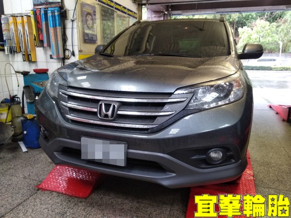 HONDA CR-V SELENIA 5W30 輪胎對調