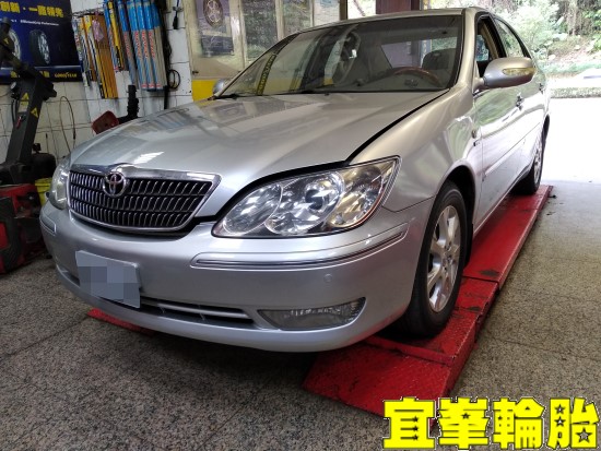 TOYOTA CAMRY SELENIA 10W40  AMARON 85D23L