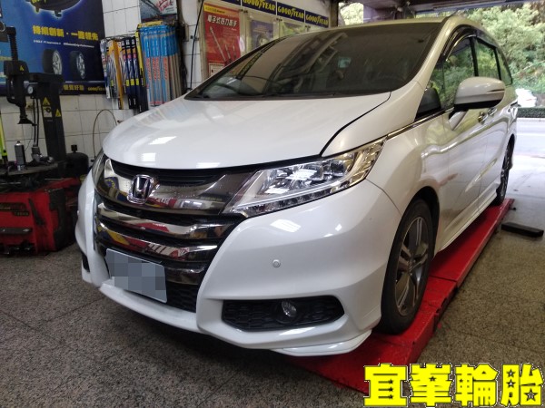 Honda Odyssey 自備機油保養 BOHENG陶瓷競技前來令極致安裝 碟盤車銷研磨