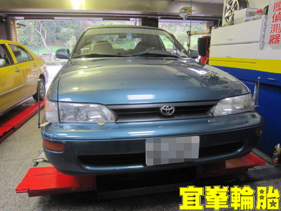 TOYOTA COROLLA Goodyear Assurance TripleMax 185/65/14 3D四輪定位  SELENIA 5W40