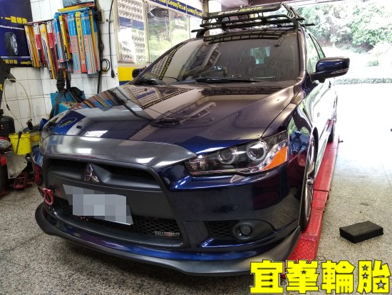 Mitsubishi Lancer Sportback Goodyear ASYM-3 F1 Asymmetric-3 225/40/18 胎圈最佳化平衡