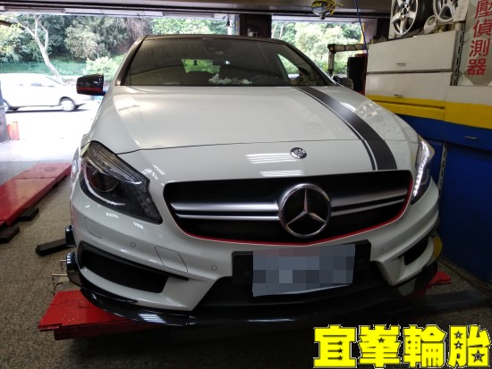 Mercedes Benz A45 AMG 3D四輪定位