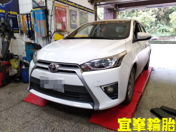 TOYOTA YARIS AWIA GTA 10W40 輪胎對調