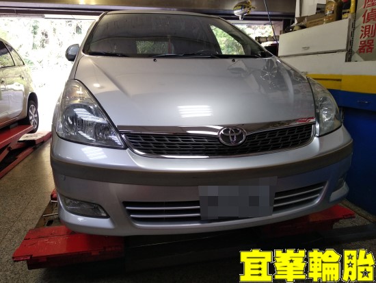 TOYOTA WISH  SELENIA 5W40 輪胎對調