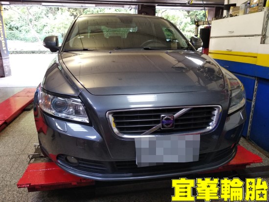 VOLVO S40 Goodyear ASYM-5 F1 Asymmetric-5 215/45/17 3D四輪定位