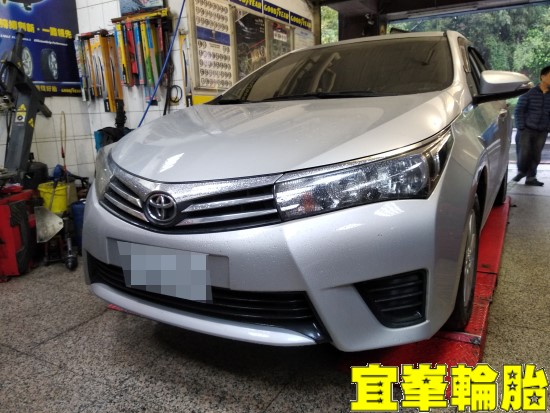 TOYOTA ALTIS SELENIA 5W40 輪胎對調