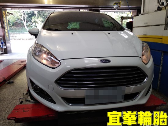 FORD FIESTA Goodyear AssuranceTripleMax2 195/50/16  3D四輪定位 SELENIA 5W40