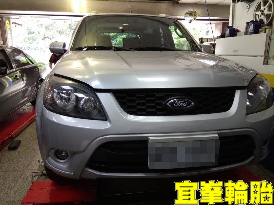 Ford Escape 車輛行駛抖動 Goodyear EfficientGrip Performance SUV 215/70/16 3D四輪定位