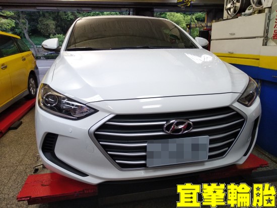 Hyundai Elantra 3D四輪定位