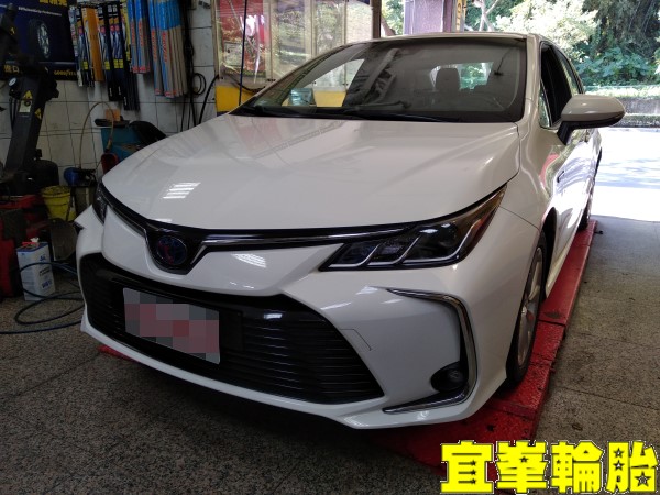 Toyota Corolla Altis hybrid Ravenol VSE 0W20 輪胎對調