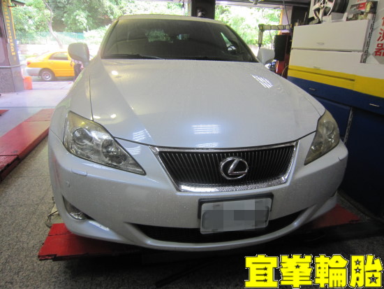 LEXUS IS250 Goodyear ASYM-3 F1 Asymmetric-3 245/45/17