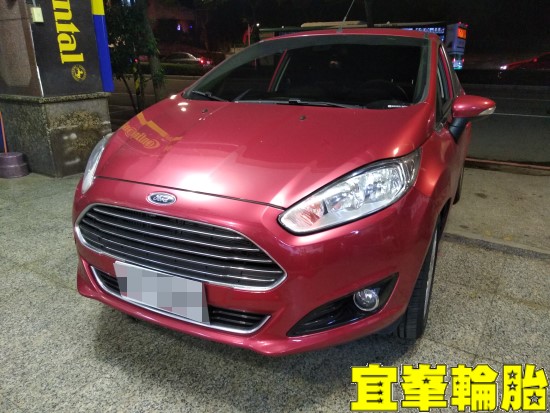 FORD FIESTA ORO W410螢幕安裝