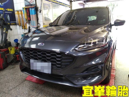 Ford Kuga 高速抖動 極致胎圈平衡 輪胎應力測量 3D四輪定位