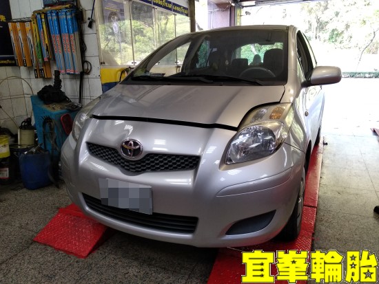 TOYOTA YARIS SELENIA 5W40 輪胎對調 福士車室活性碳空氣濾網