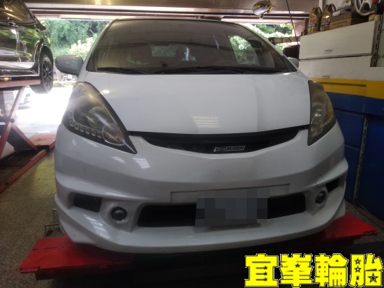 HONDA FIT SELENIA 5W30 輪胎對調